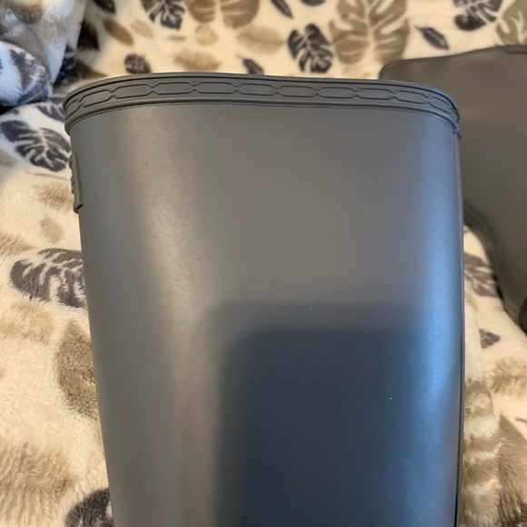 Hunter Refined Creeper Tall Rain Boots in Stratus - Picture 8 of 13